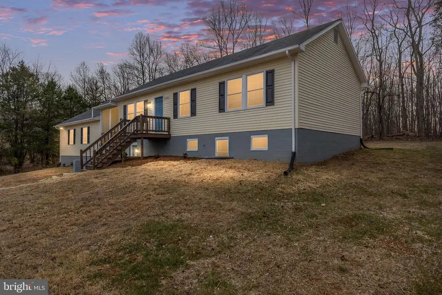 8346 White Shop Rd, Culpeper, VA 22701 - #3