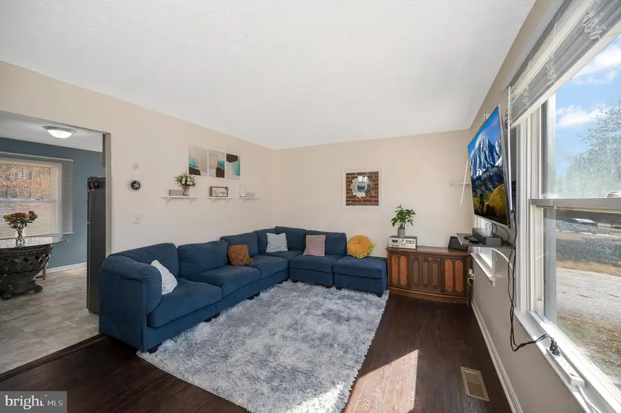 9577 Roys Ln, Culpeper, VA 22701 - Image #2