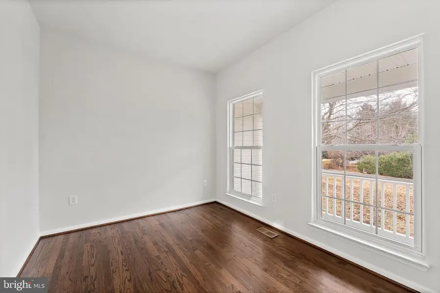 17110 Paddington Ct, Jeffersonton, VA 22724 - Image #2