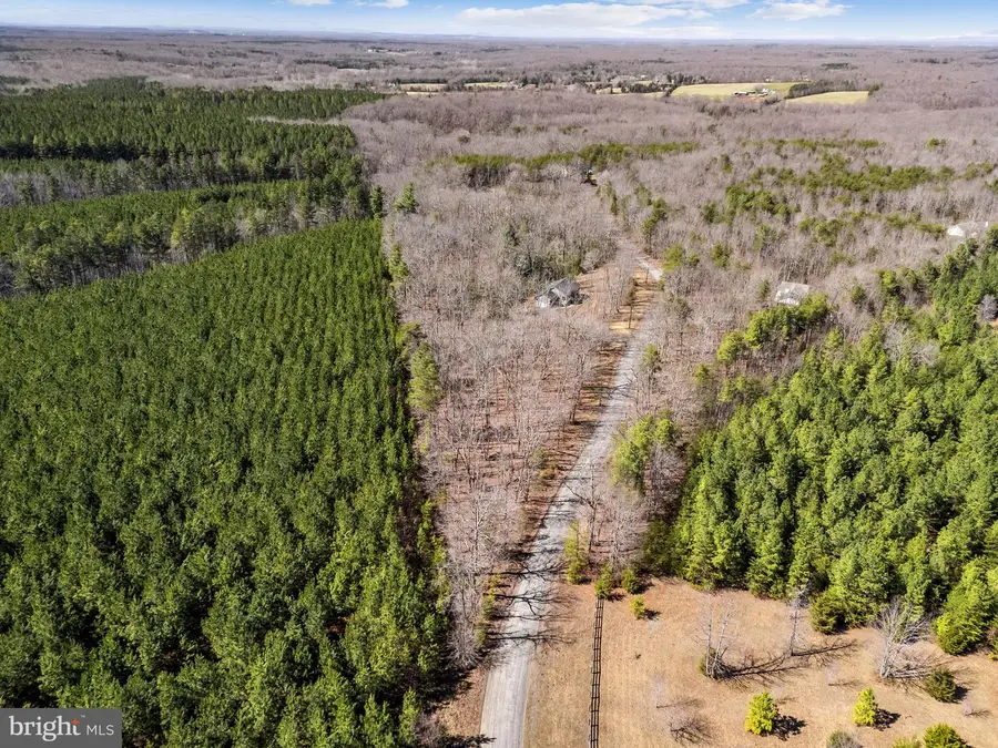 21270 Walkers Ln, Richardsville, VA 22736 - #2