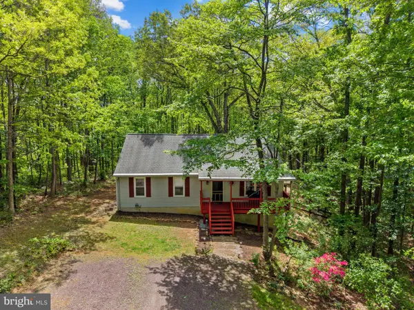 19106 Loggers Rd, CULPEPER, VA 22701
