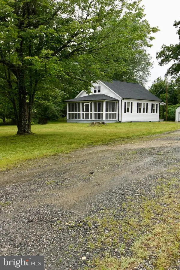 7244 Fredericksburg Tpke, WOODFORD, VA 22580