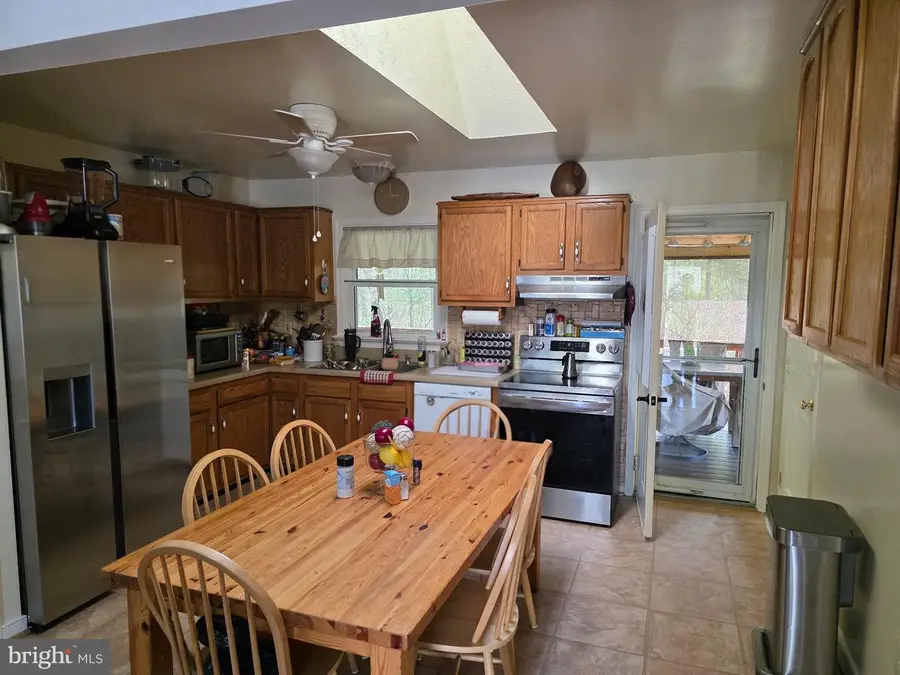609 Joy Dr, Ruther Glen, VA 22546 - #3