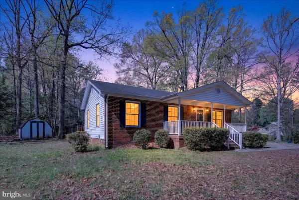 719 Lake Caroline Dr, RUTHER GLEN, VA 22546