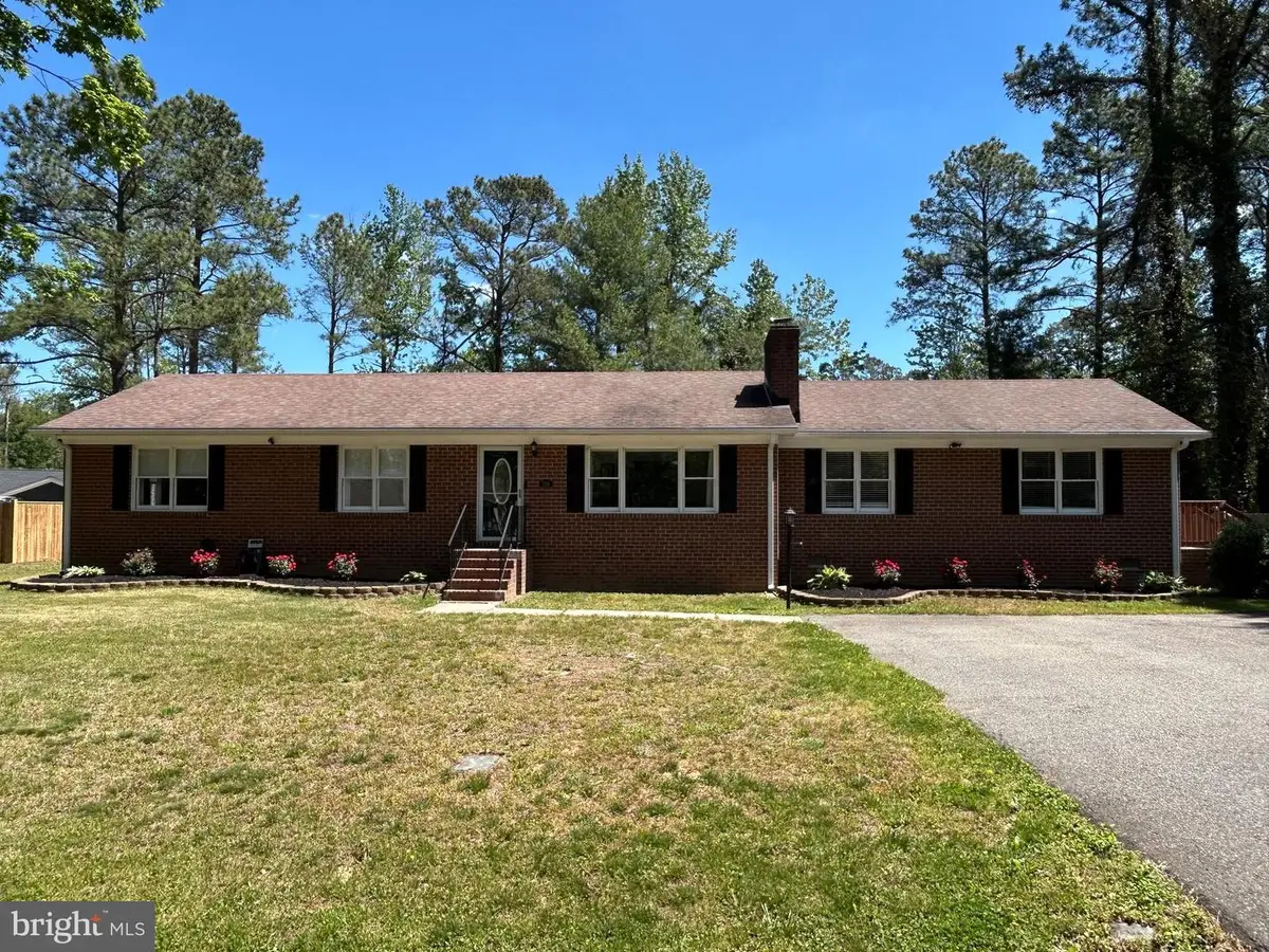 736 Annapolis Dr, Ruther Glen, VA 22546 - #1