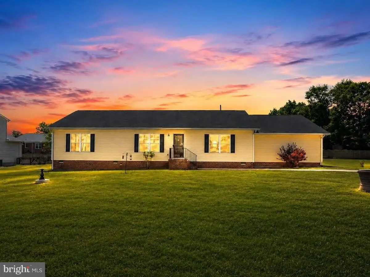 118 Gill St, Bowling Green, VA 22427 - #1