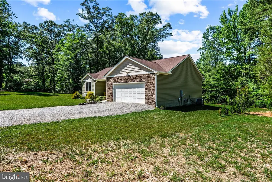246 Tranquility Dr, Ruther Glen, VA 22546 - #3