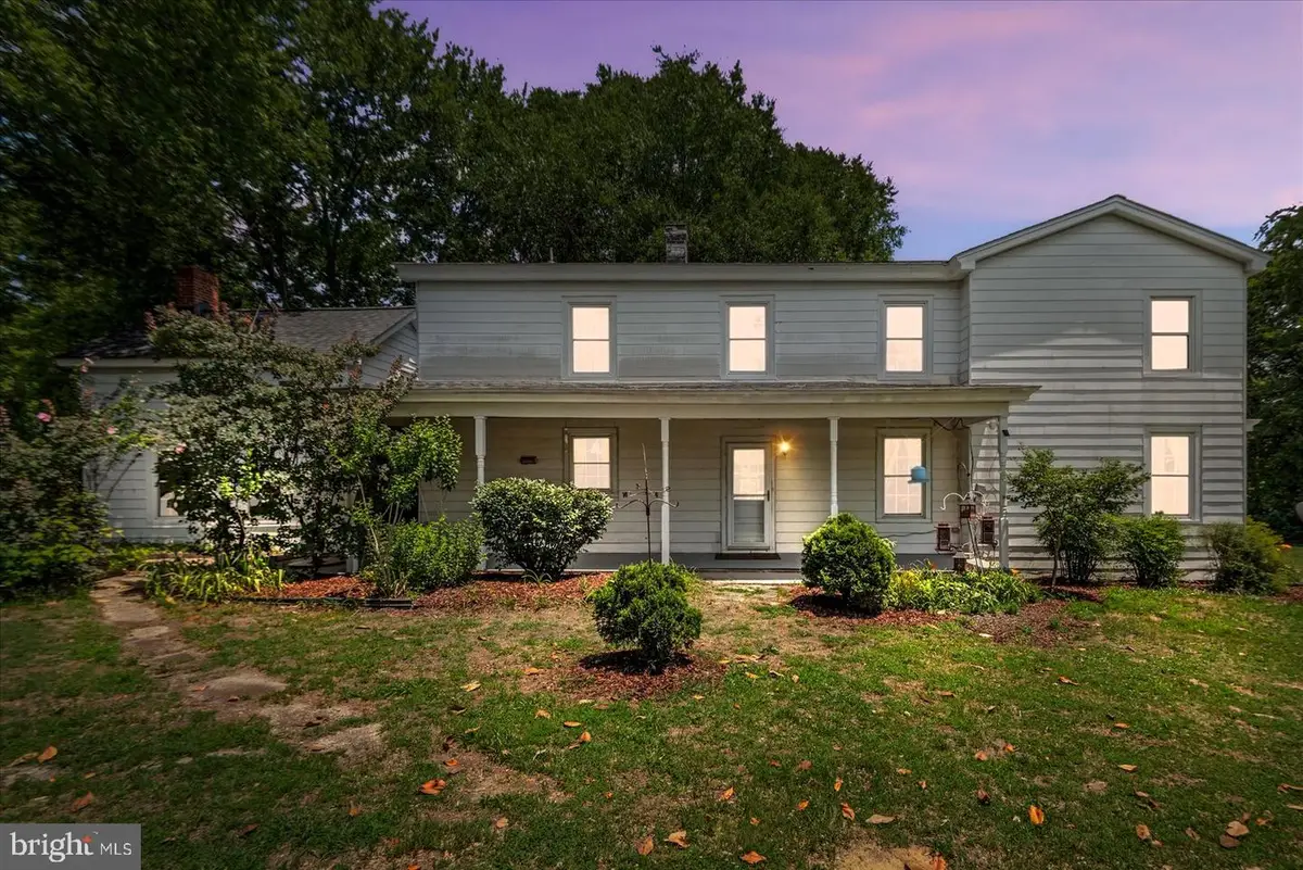 11456 Chesterfield Rd, Ruther Glen, VA 22546 - #1