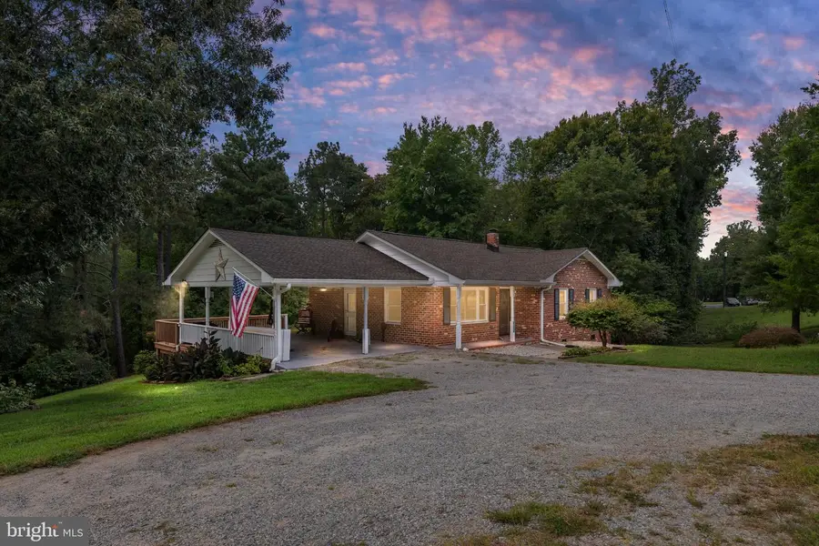 14433 Devils Three Jump Rd, Milford, VA 22514 - #2