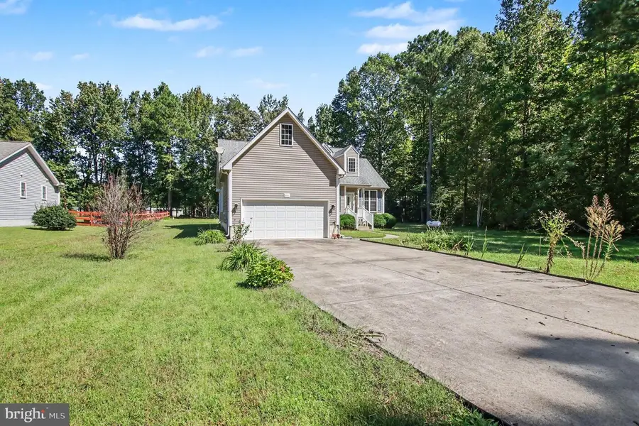 8311 Stonewall Ln, Woodford, VA 22580 - #3