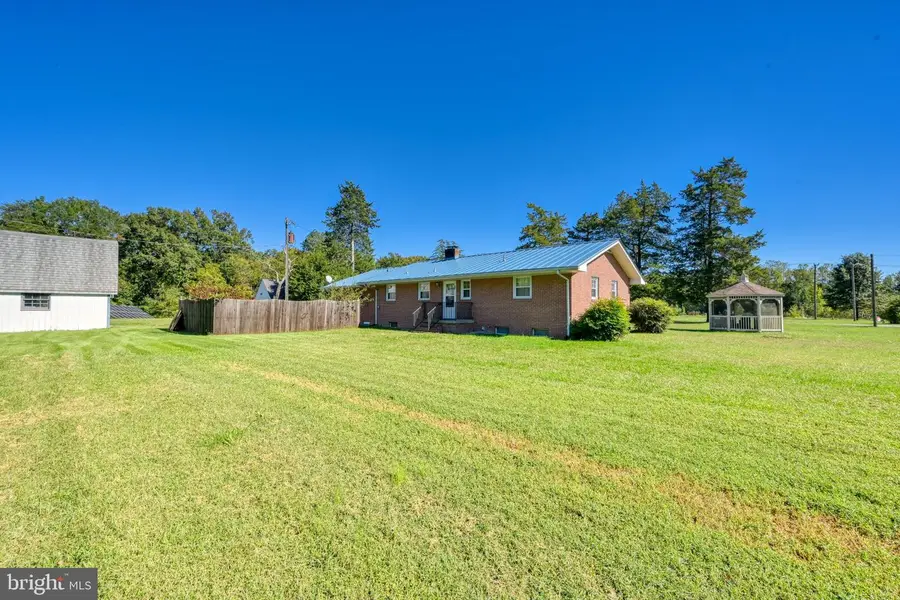 16184 Melville Ln, Bowling Green, VA 22427 - #3