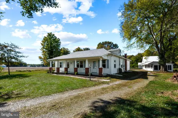 20525 Point Eastern Dr, RUTHER GLEN, VA 22546