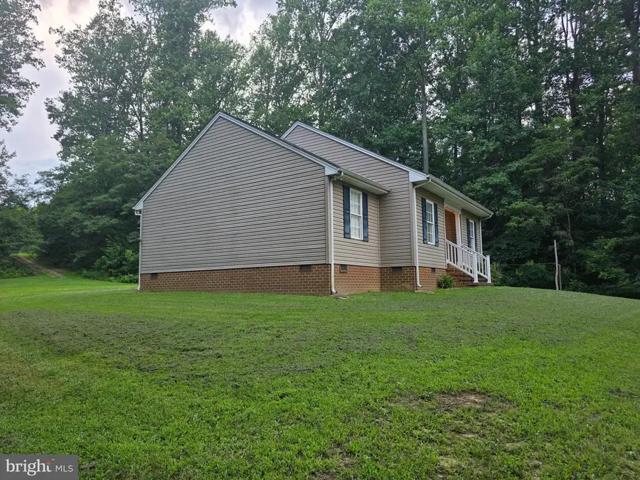 416 Berry Hill Rd, Tappahannock, VA 22560 - Image #2