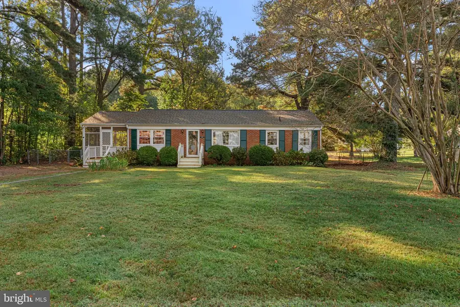 310 E Gwynnfield Rd, Tappahannock, VA 22560 - Image #2