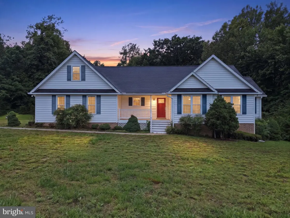 555 Clements Dr, Tappahannock, VA 22560 - #1