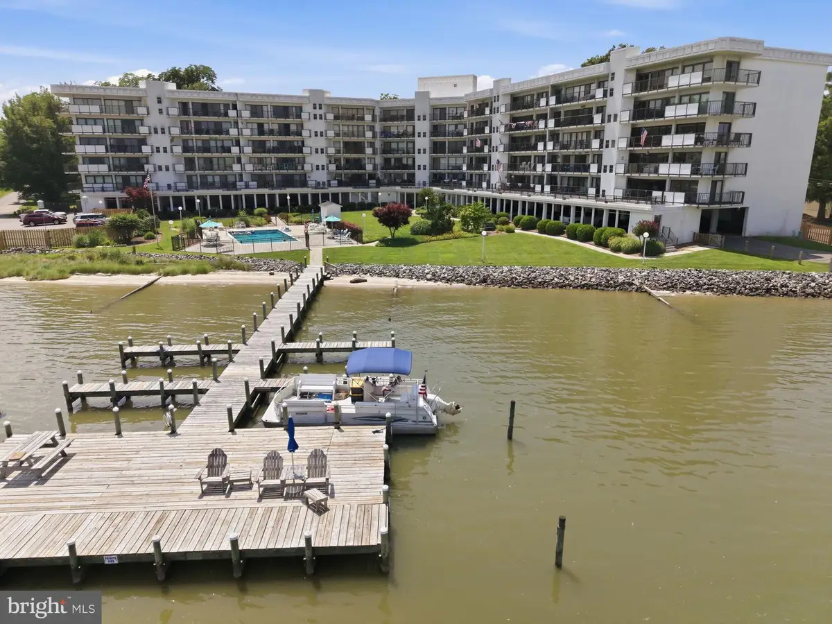 128 Prince St #106, Tappahannock, VA 22560 - #1
