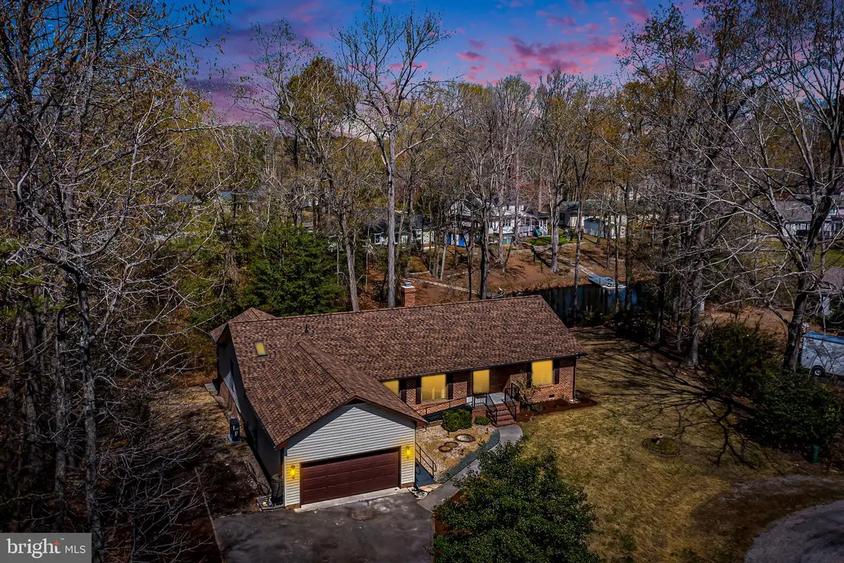 1120 Dillard St, Tappahannock, VA 22560 - #1