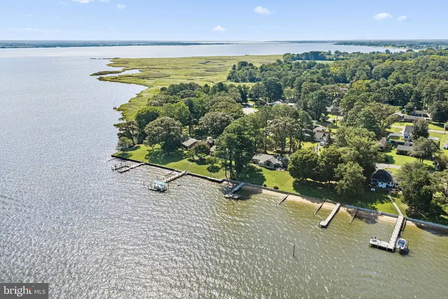 513 E Gwynnfield Rd, Tappahannock, VA 22560 - #2