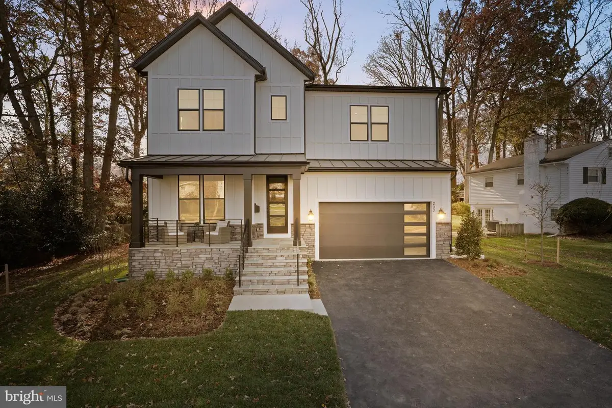 1000 N Sycamore St, Falls Church, VA 22046 - Image #1