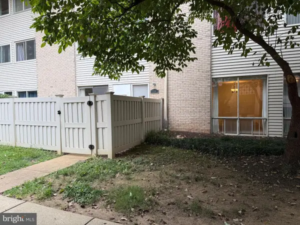 134 Birch St #a-4, FALLS CHURCH, VA 22046