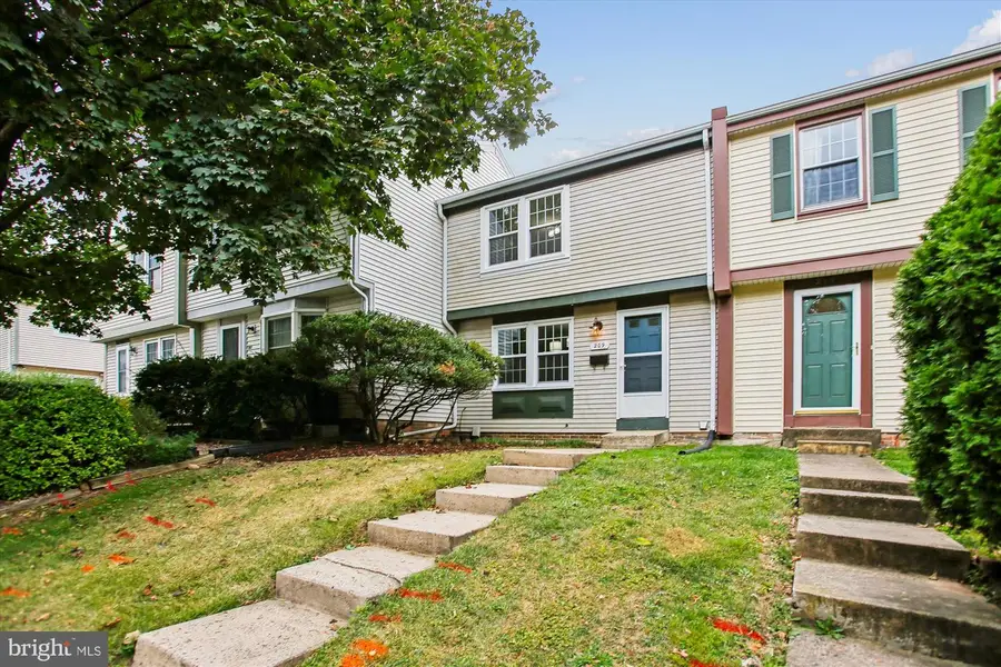 209 S Virginia Ave, Falls Church, VA 22046 - #2