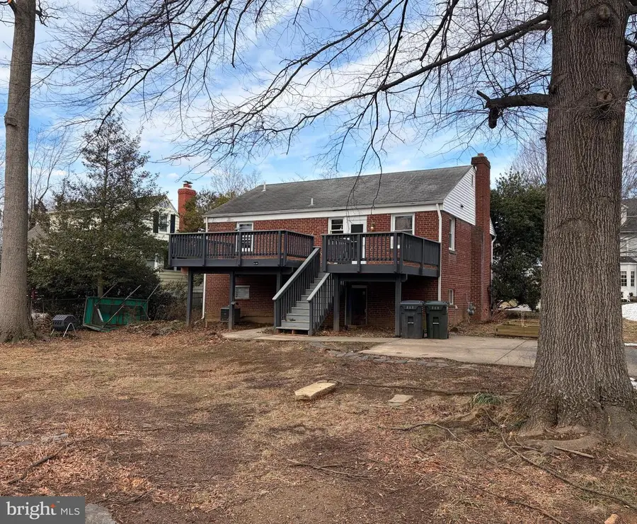 512 N West St, Falls Church, VA 22046 - #2