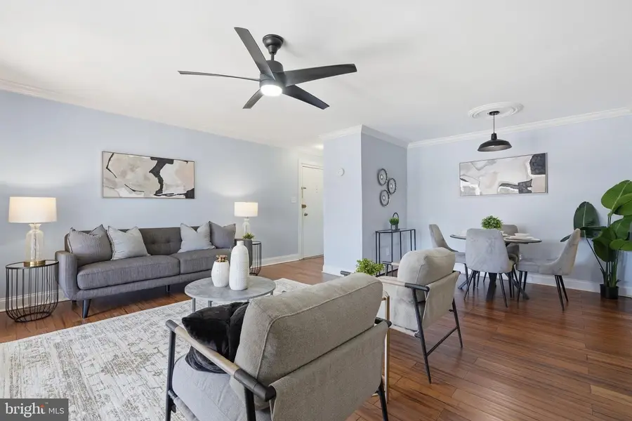 1138 S Washington St #204, Falls Church, VA 22046 - #2