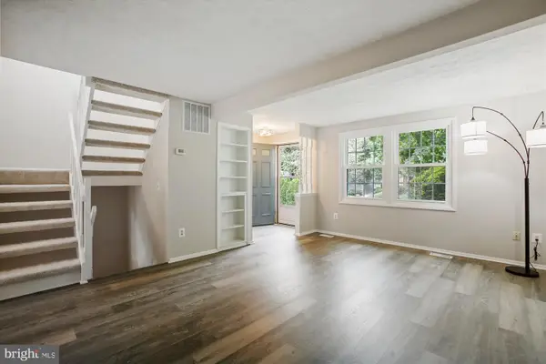 209 S Virginia Ave, FALLS CHURCH, VA 22046