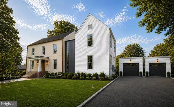 999 N Tuckahoe St, FALLS CHURCH, VA 22046