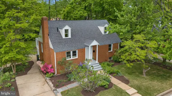 302 S West St, FALLS CHURCH, VA 22046