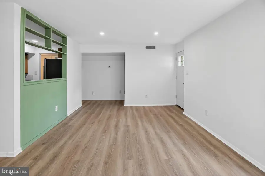 104 Birch St #a-3, Falls Church, VA 22046 - #3