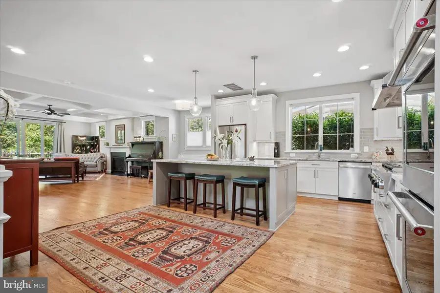 305 N Lee St, Falls Church, VA 22046 - #3