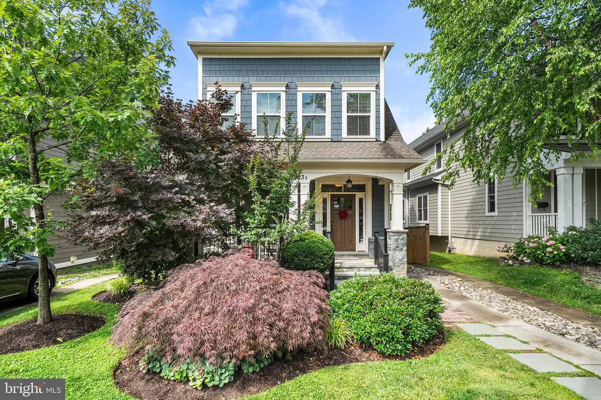 1203b Lincoln Ave, Falls Church, VA 22046 - #1