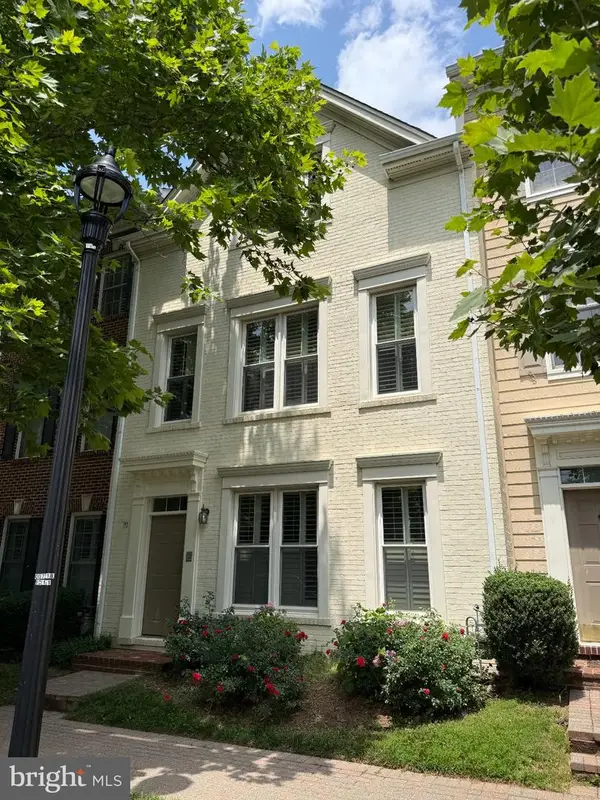 313 Hillwood Ave, FALLS CHURCH, VA 22046