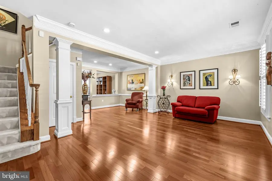 313 Hillwood Ave, Falls Church, VA 22046 - #2