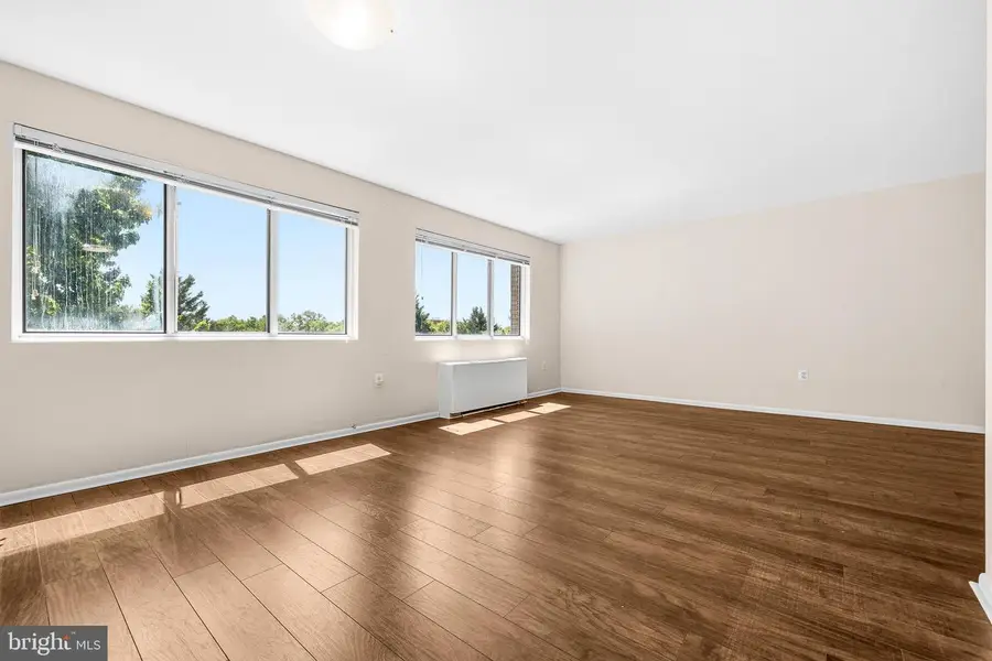 200 N Maple Ave #613, Falls Church, VA 22046 - #3