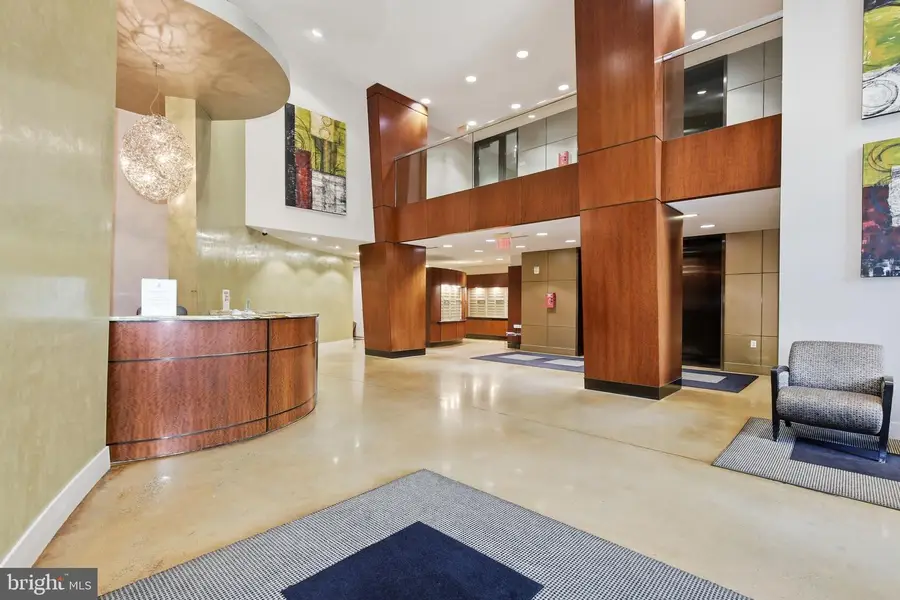 444 W Broad St #436, Falls Church, VA 22046 - #3