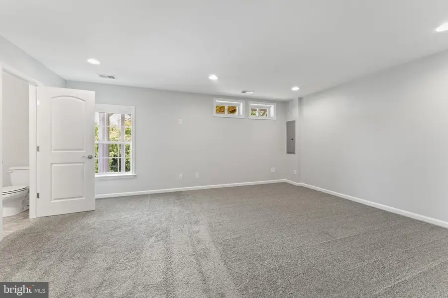 1214 Ramble Dr, Fredericksburg, VA 22401 - Image #3