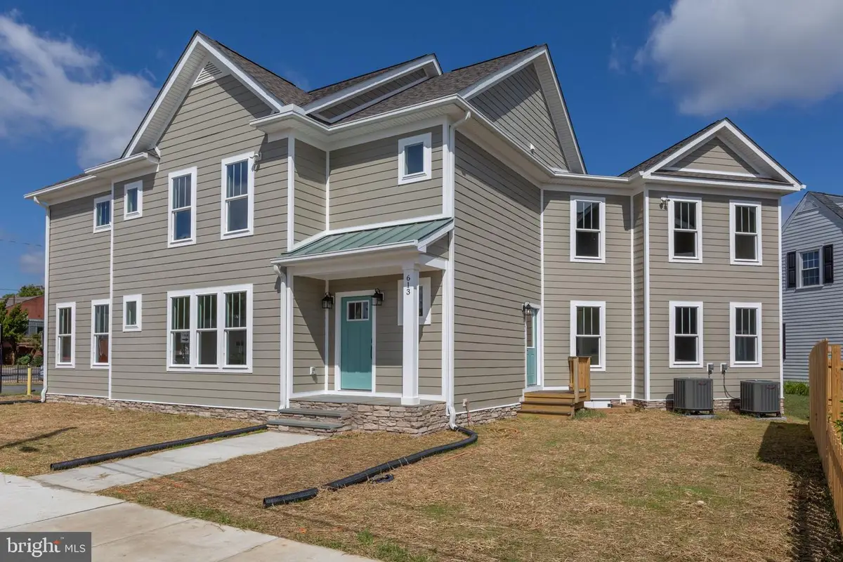 613 Kenmore Ave, Fredericksburg, VA 22401 - Image #1