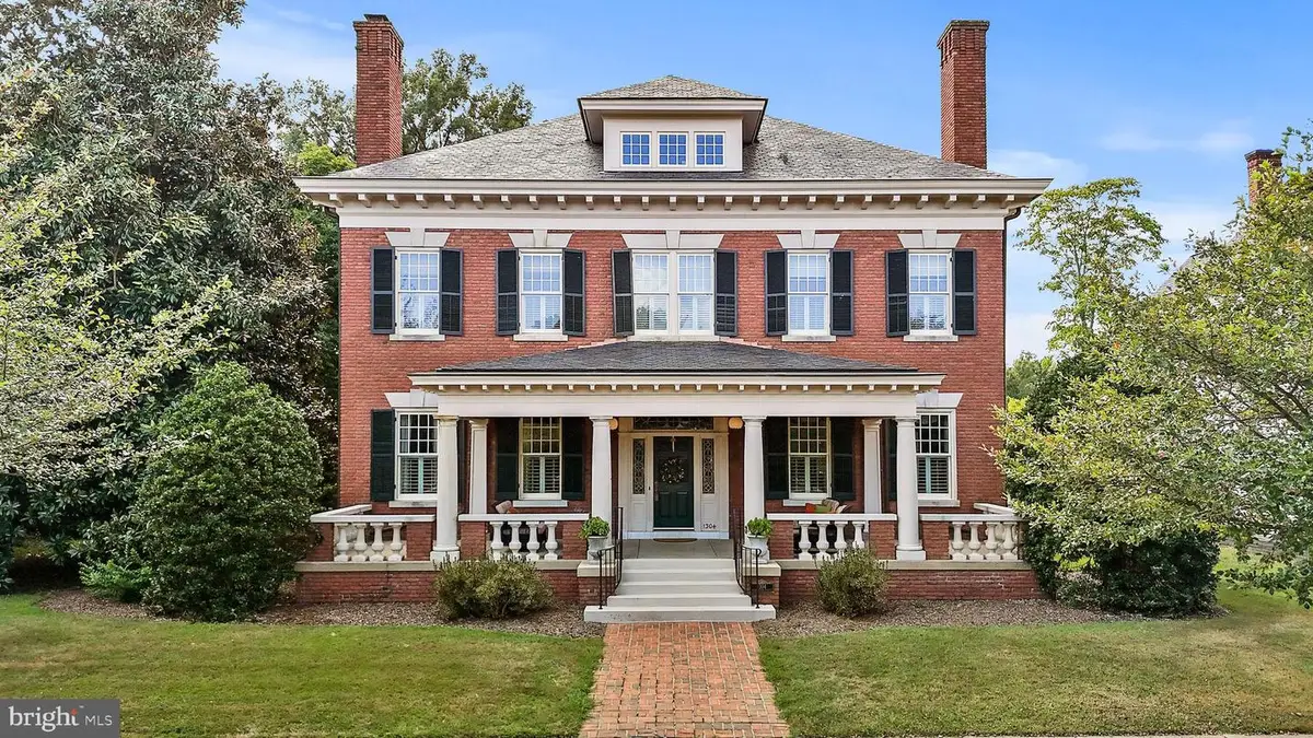 1304 Washington Ave, Fredericksburg, VA 22401 - #1