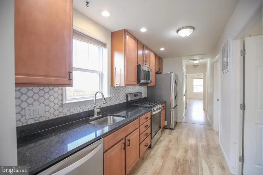 323 Tyler St, Fredericksburg, VA 22401 - #3