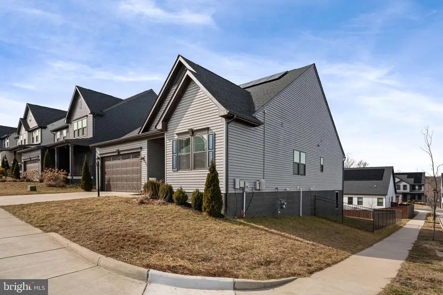 1601 Rampart Dr, Fredericksburg, VA 22401 - #3