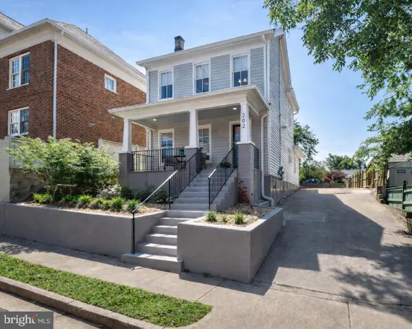 202 Frederick St, FREDERICKSBURG, VA 22401