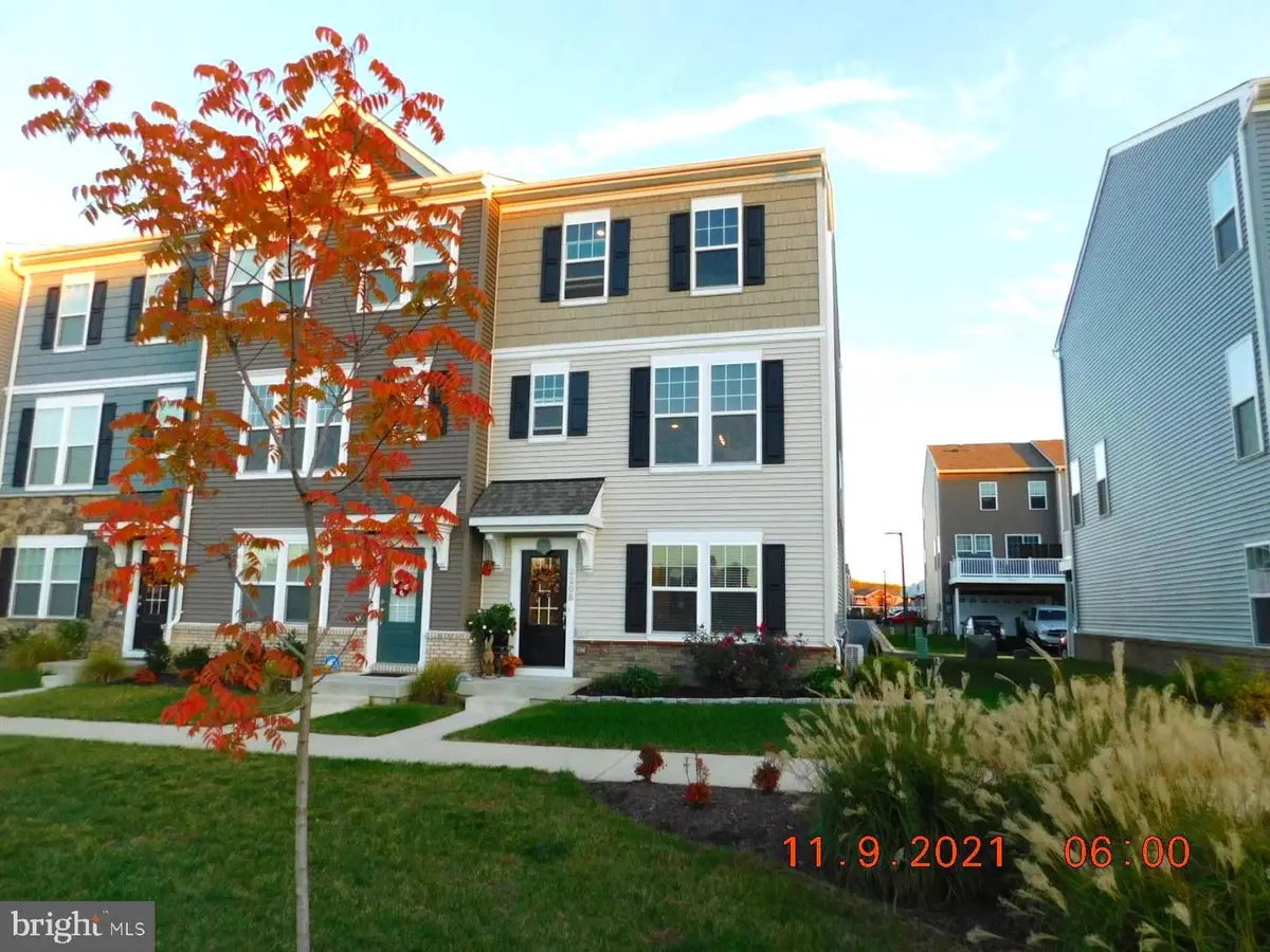 2208 Shadmoor Dr, Fredericksburg, VA 22401 - #1