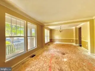 1405 Saunders Dr, Fredericksburg, VA 22401 - #3