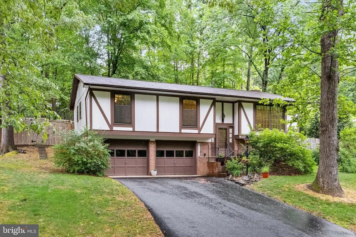 302 Altoona Dr, Fredericksburg, VA 22401 - #1