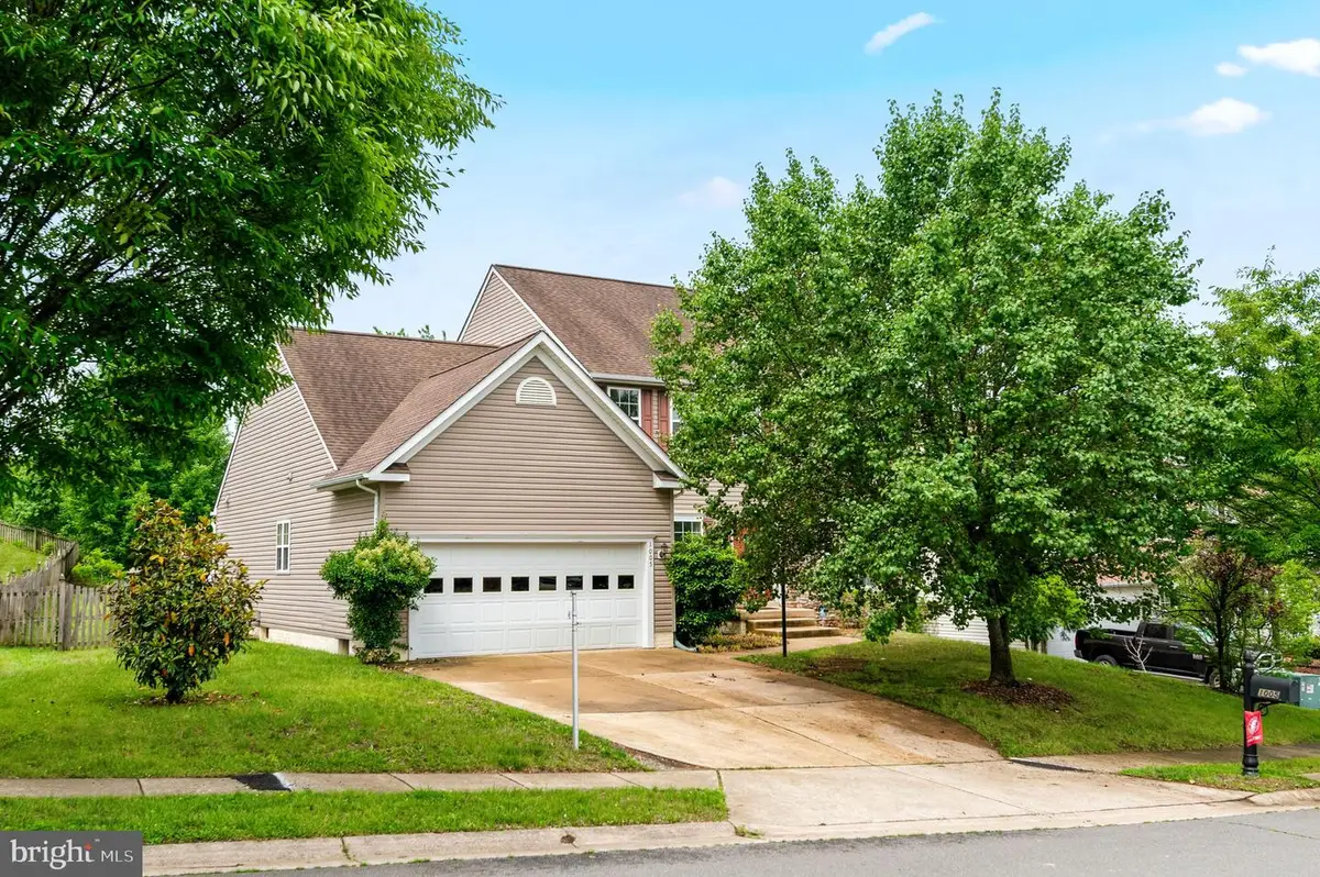 1005 Great Oaks Ln, Fredericksburg, VA 22401 - #1
