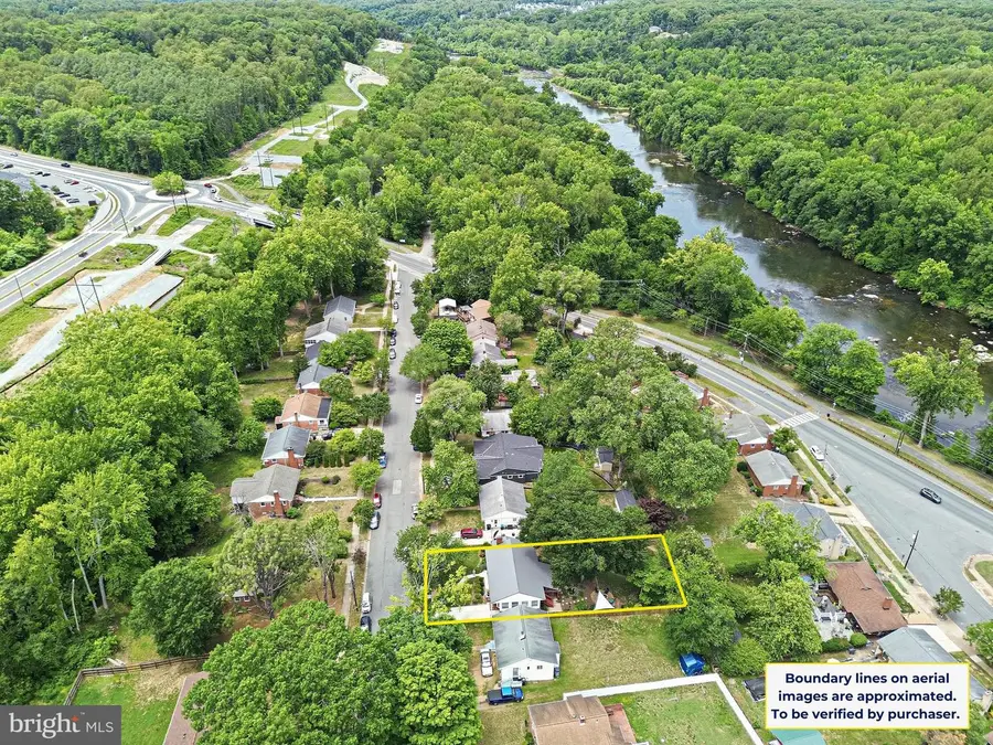3203 Normandy Ave, Fredericksburg, VA 22401 - #3