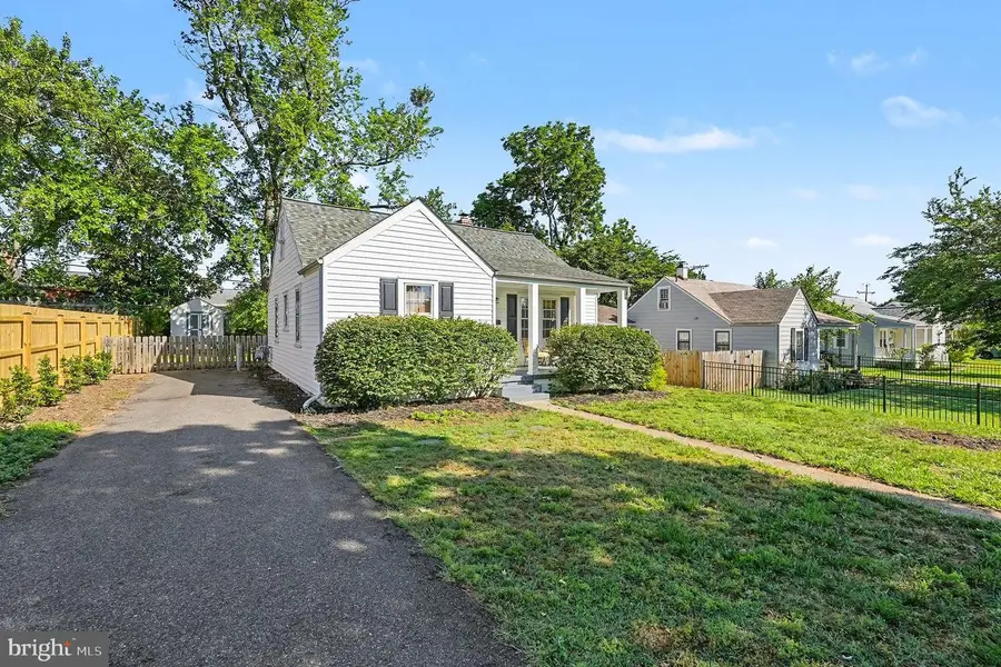 449 Hanson Ave, Fredericksburg, VA 22401 - #2