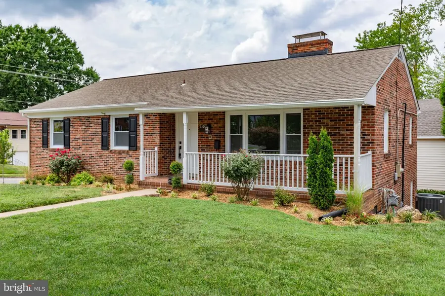 1329 Brent St, Fredericksburg, VA 22401 - #3